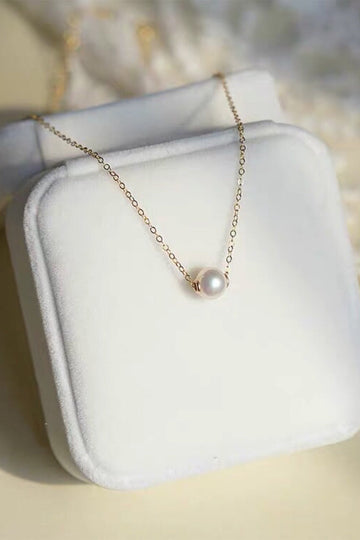 Vit pärla halsband